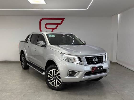 NISSAN FRONTIER 2.3 16V TURBO DIESEL XE CD 4X4 AUTOMÁTICO NISSAN FRONTIER 2.3 16V TURBO DIESEL XE CD 4X4 AUTOMÁTICO